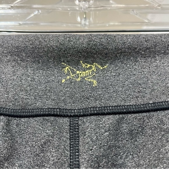 ARC’TERYX Grey Cropped Wide Leg Yoga Pants Size S - Picture 5 of 7